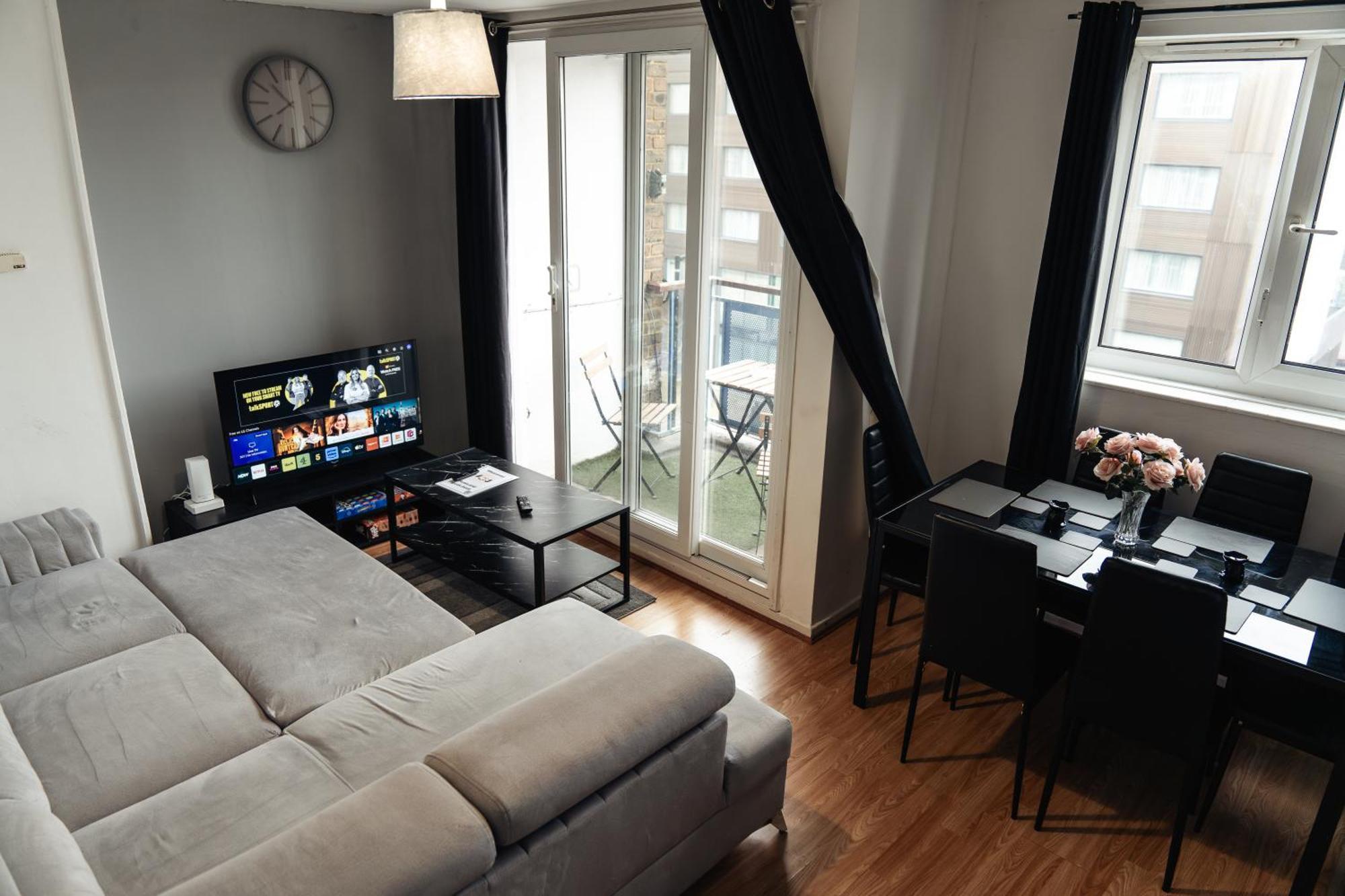 Appartamento Shard View 2 Bed Entire Flat Londra